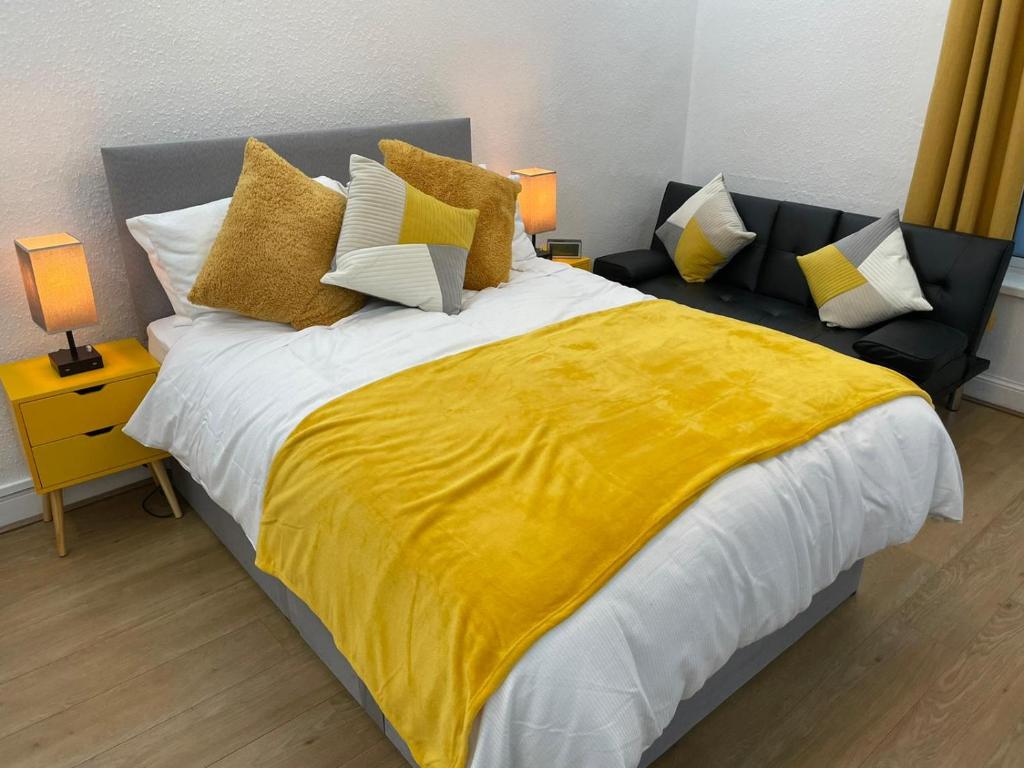 Balco City Living room 1